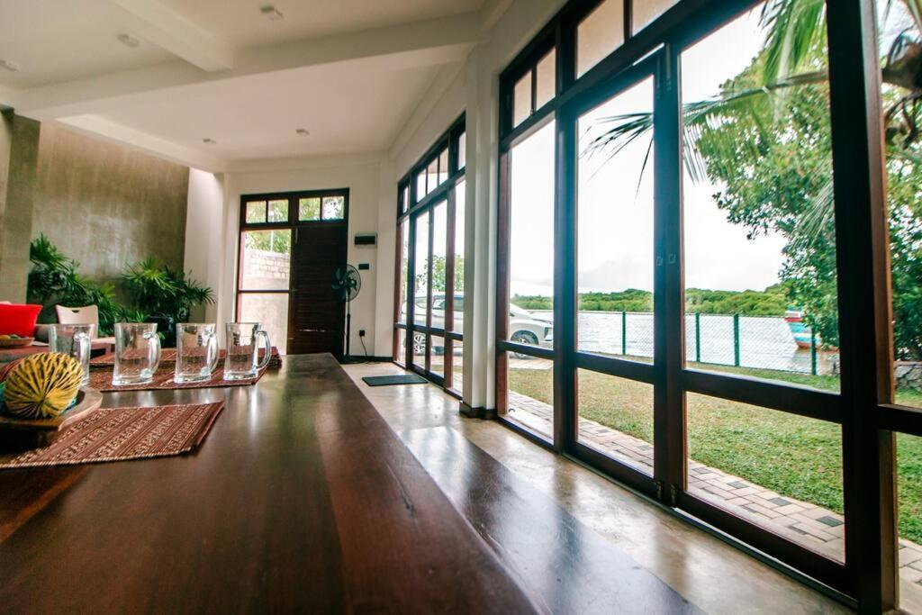 Aurora Lagoon Front Negombo Extérieur photo